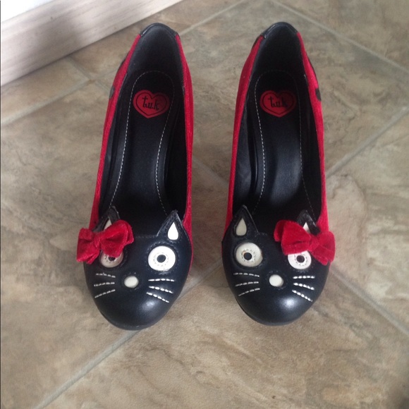 tuk cat heels